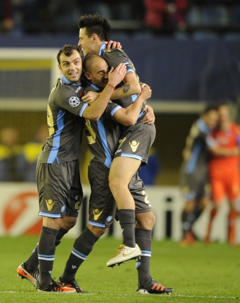 Đánh bại Villarreal 0 - 2 ngay tại sân khách, Napoli giành vị trí thứ 2 bảng A